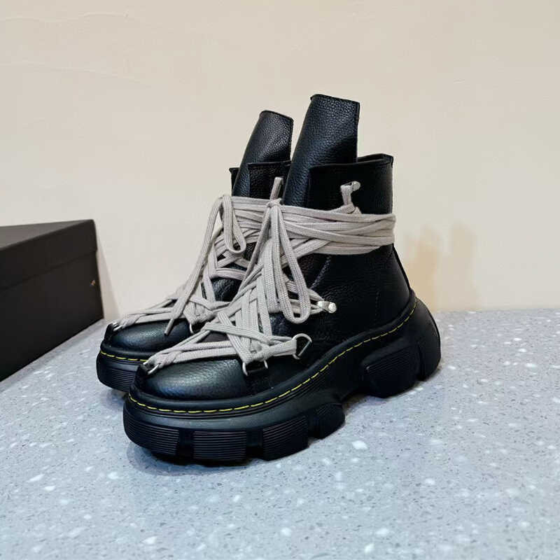 ブラック【ストラップ】高品質