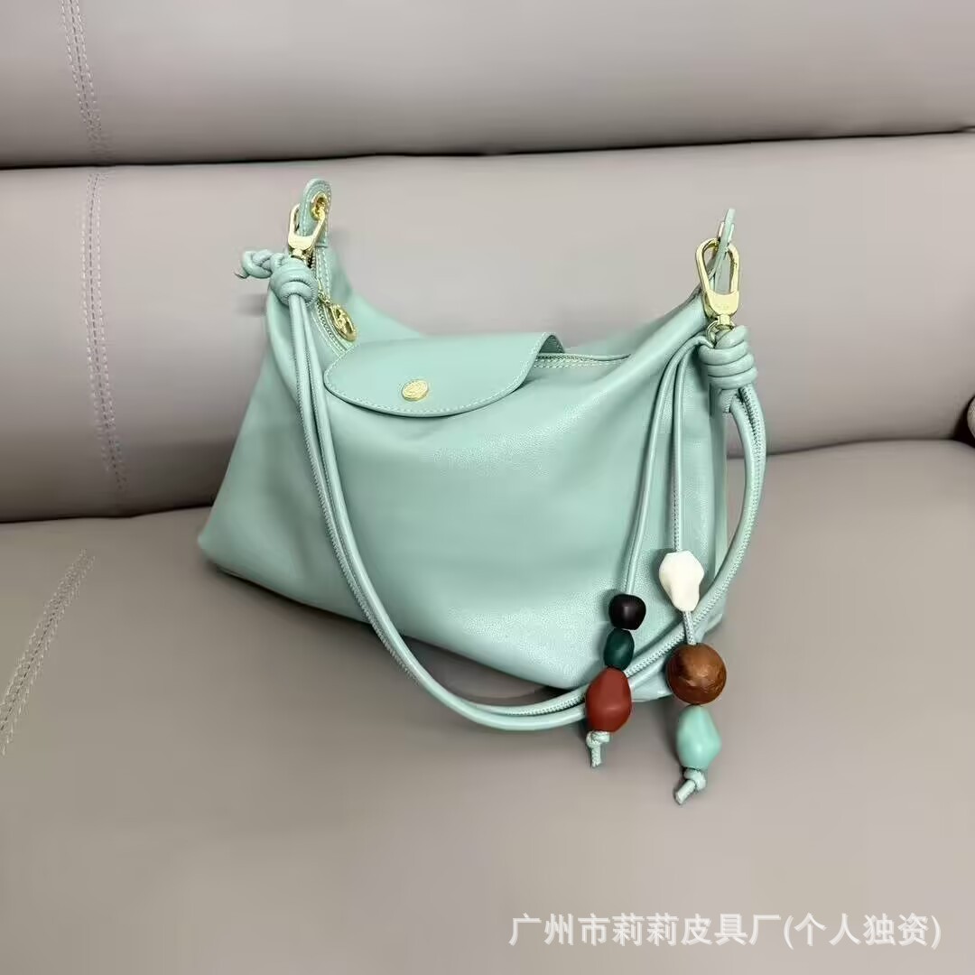 ハイバージョン牛革ホーボーバッグ - ライトグリーン