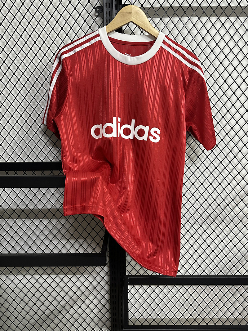 25-26 クローバーレッド