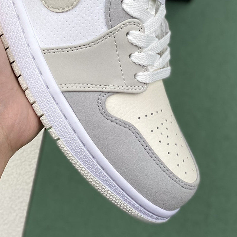 AJ1 ロートップ パリ