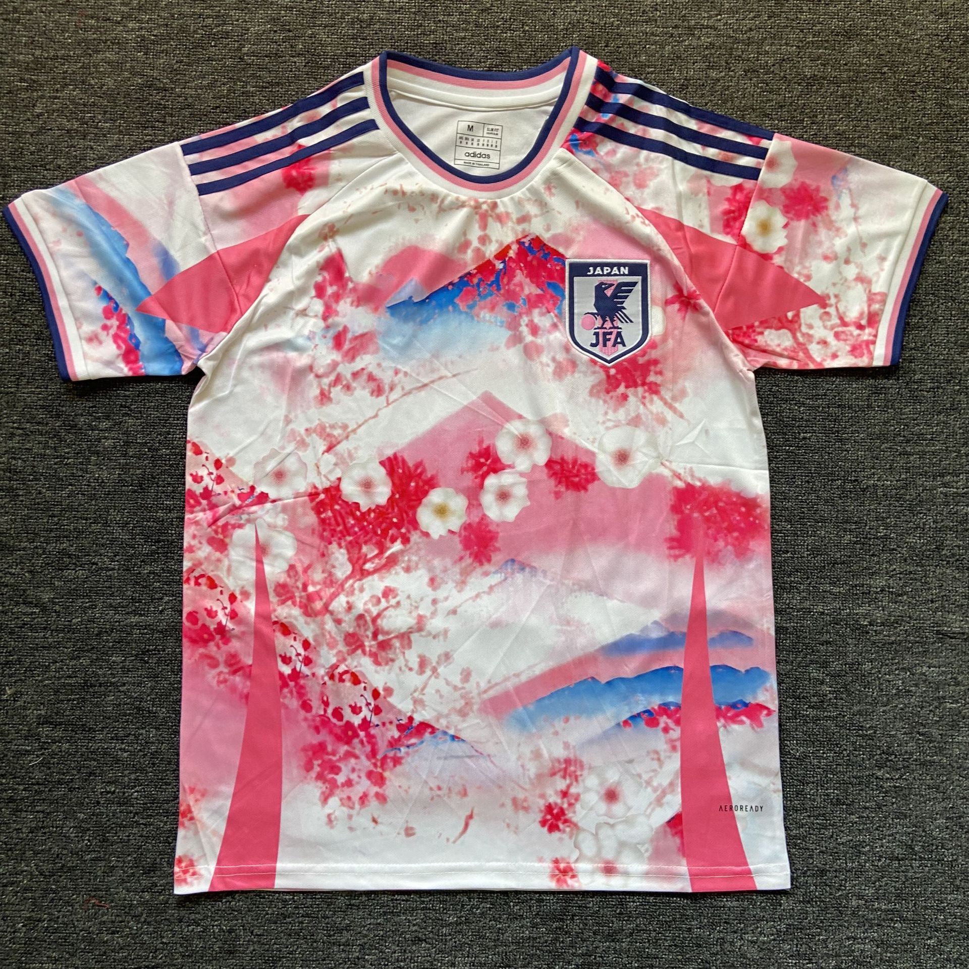 日本のピンクと白の桜