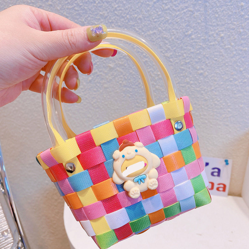 11.a04 sサイズの黄色の人形編みバッグ