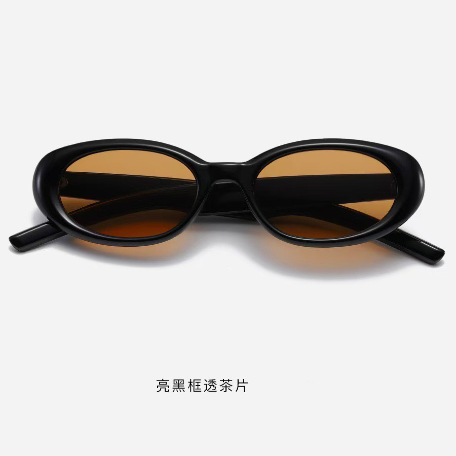 明るい黒枠の茶錠