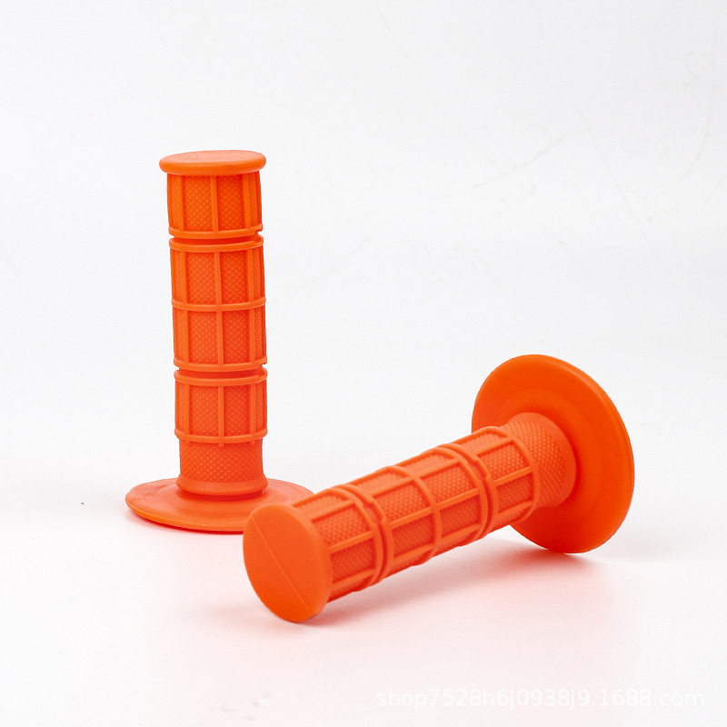 オレンジ色のハンドルカバー