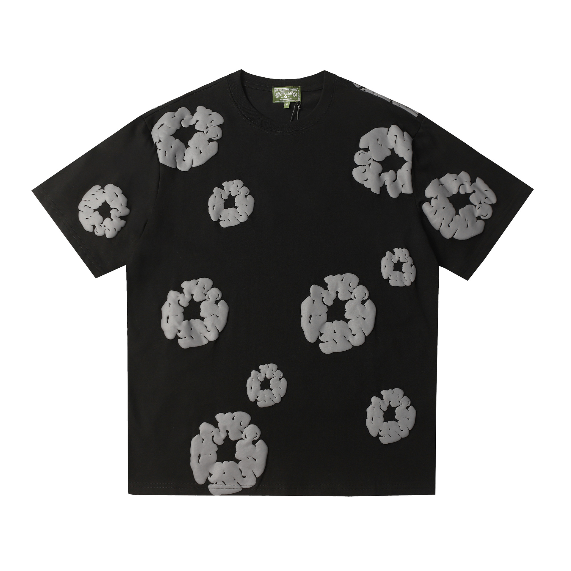 黒とグレーのTシャツ