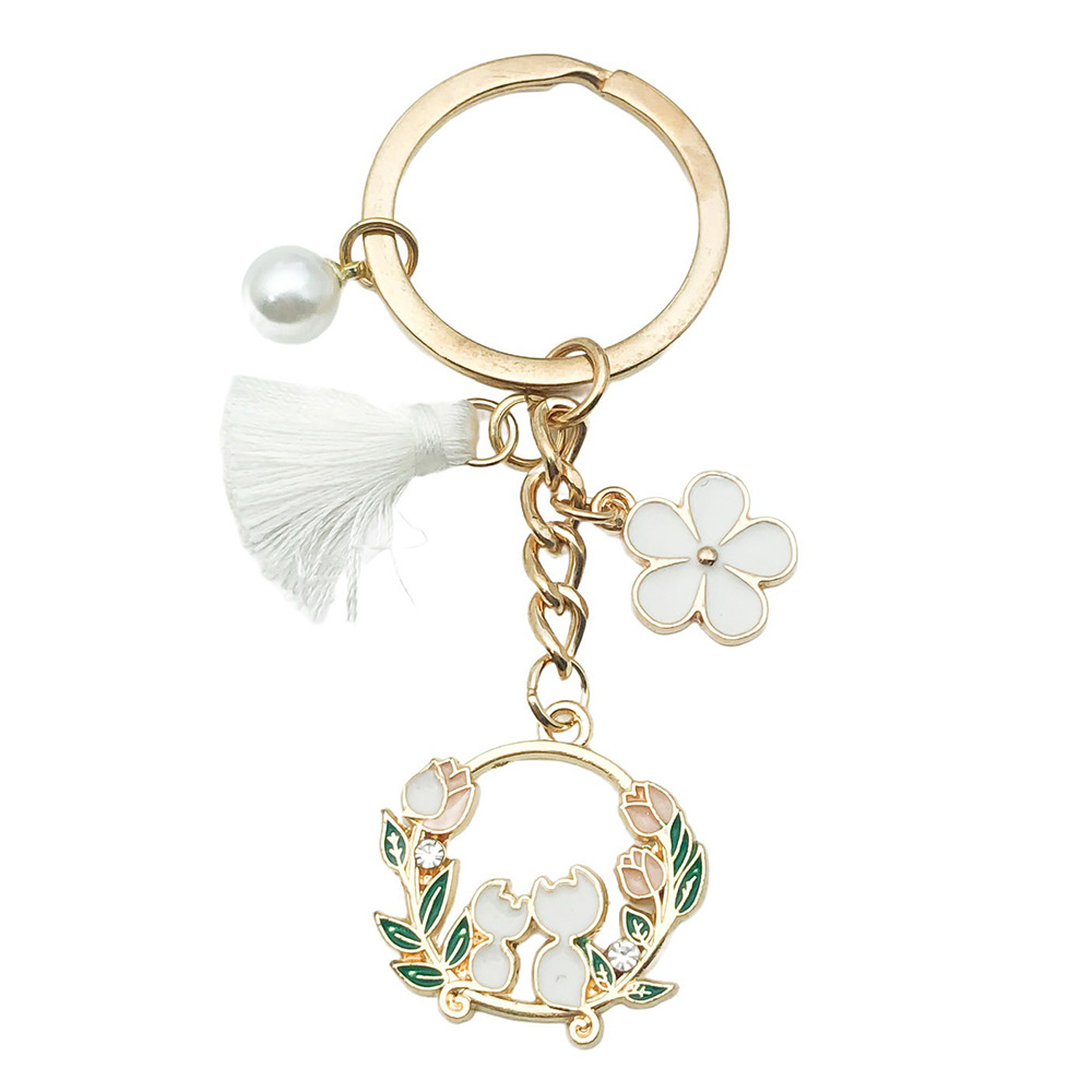 【ホワイトタッセルパールキャットガーランド】-8x3cm--10g-ER759