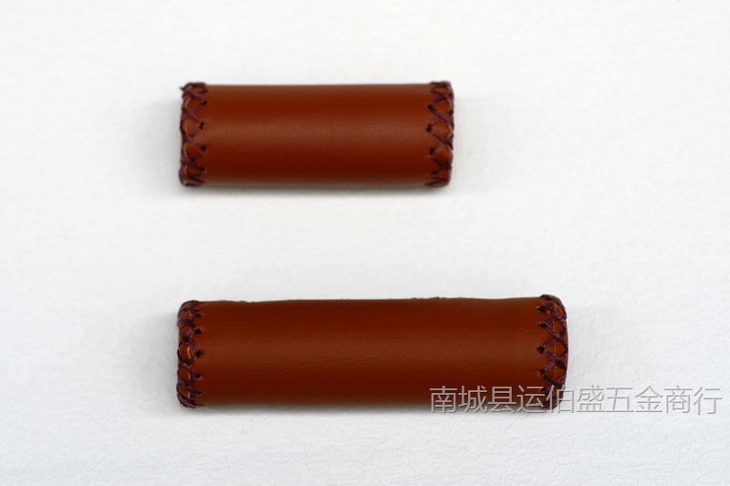 茶色のPUレザー、長いものと短いもの