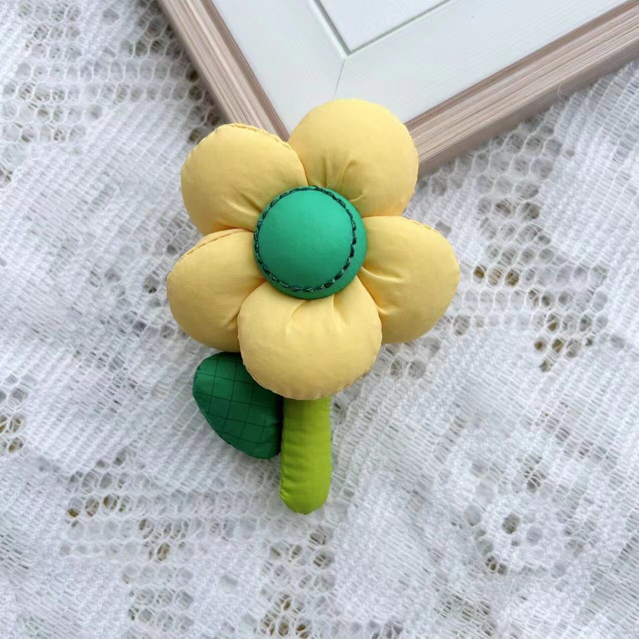 小さな黄色の花