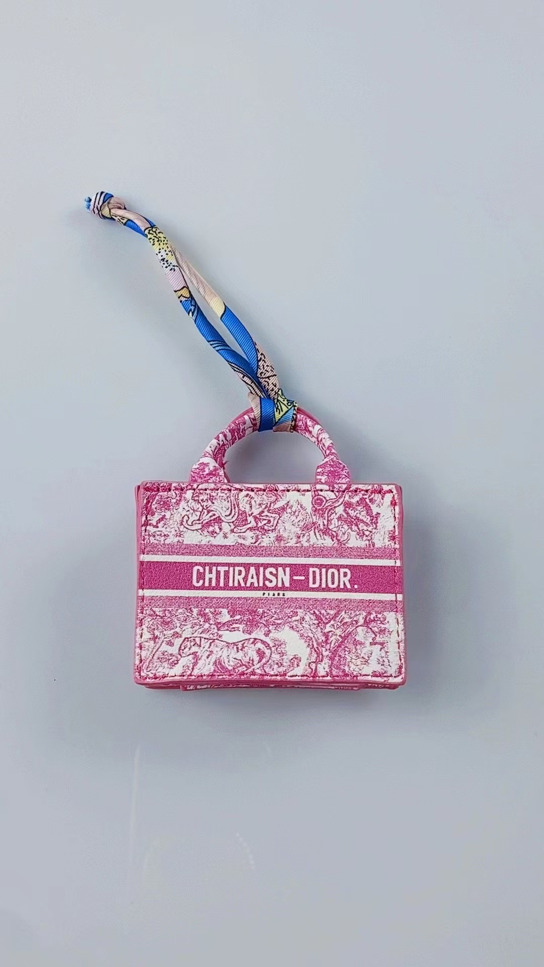 ローズレッド