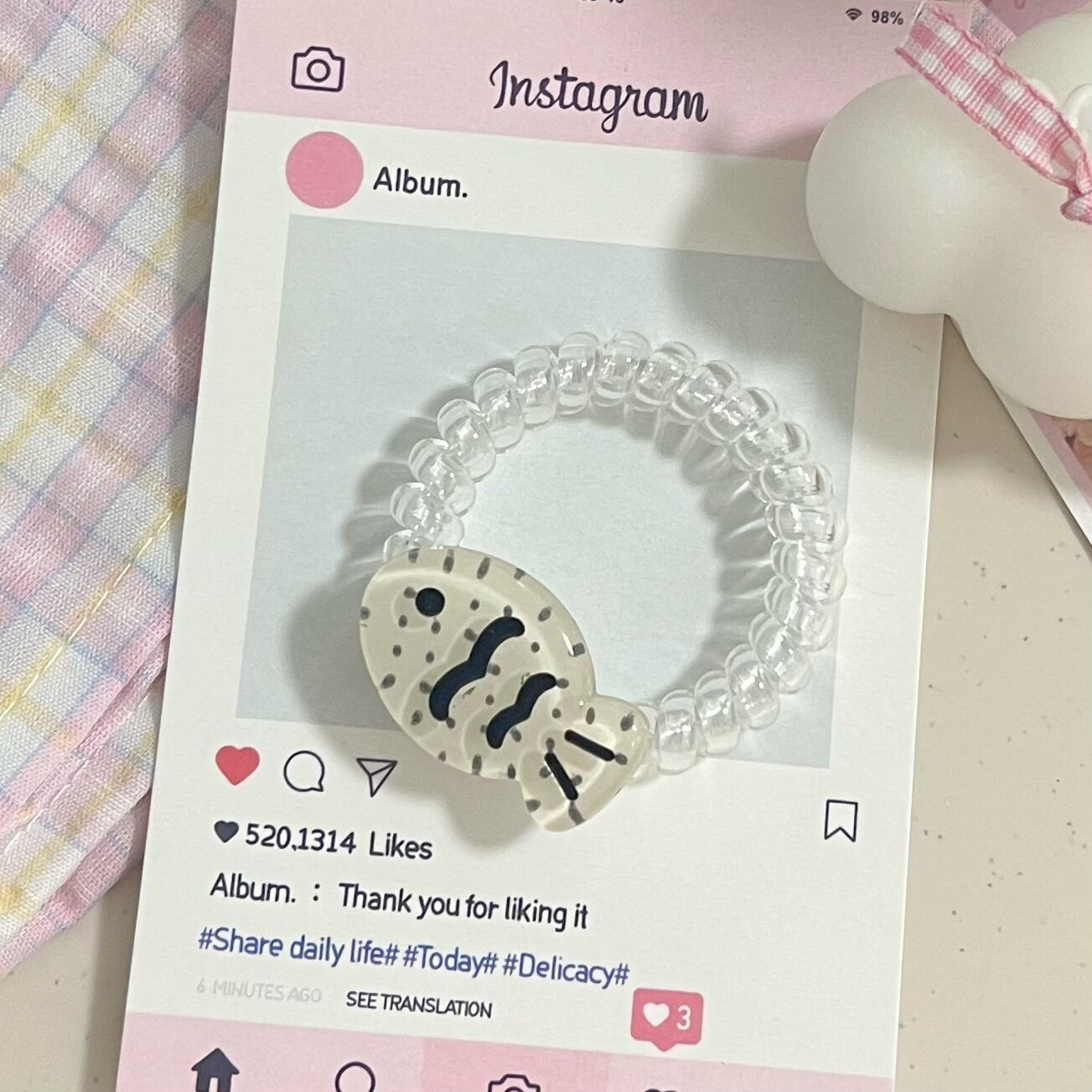 白黒点小魚電話圏