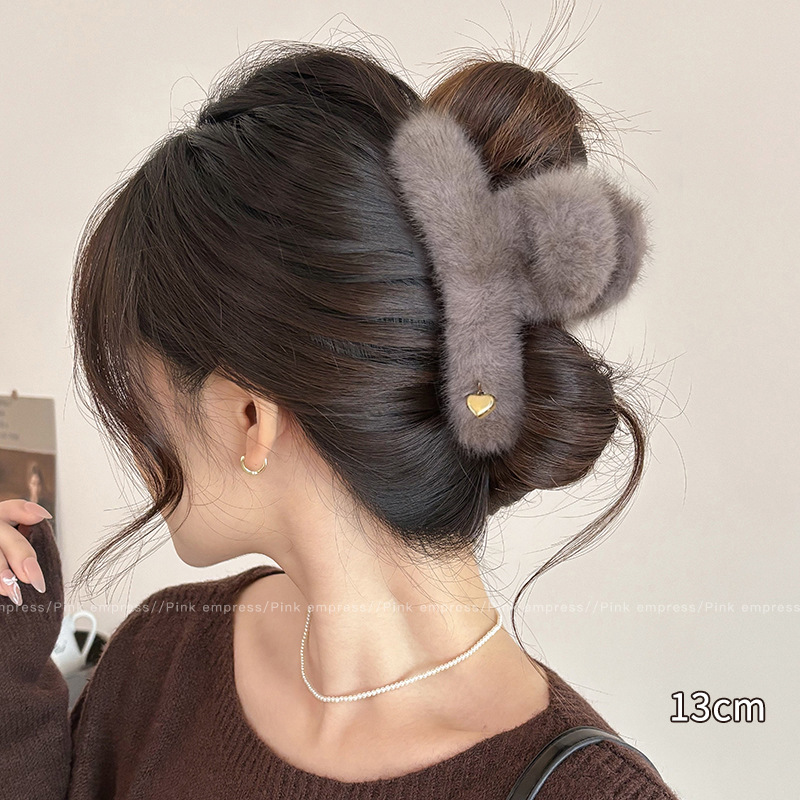 3#グレーのふわふわヘアクリップ 13cm