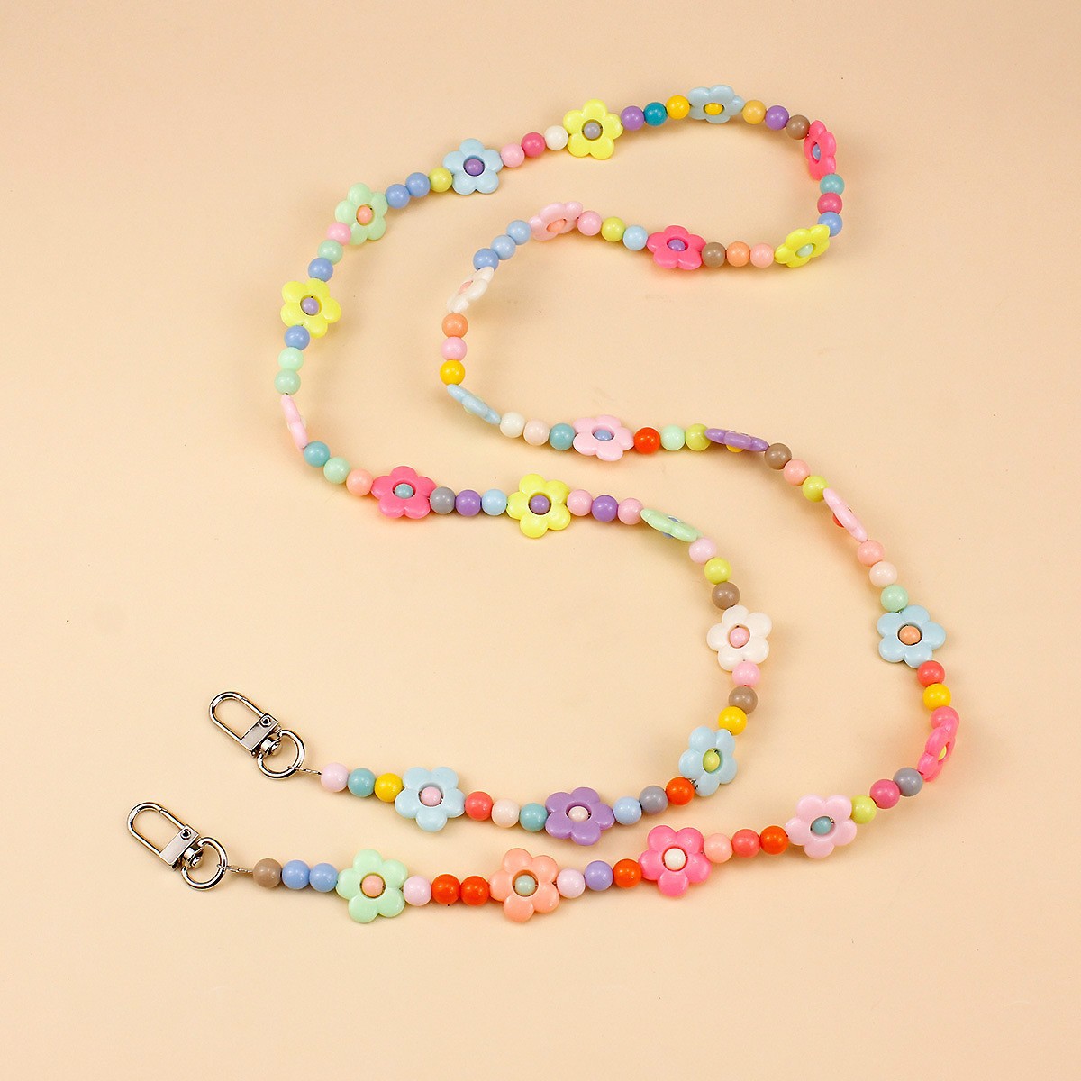 カラフルな花のビーズ