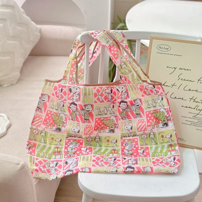 緑と赤のスヌープ