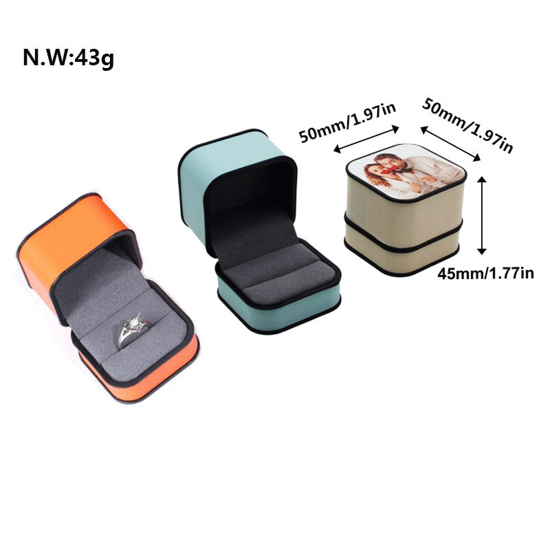 空白のイヤリング/リングボックス、オフホワイト