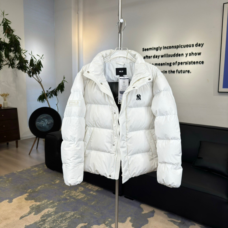 スモールN文字刺繍ショートホワイト