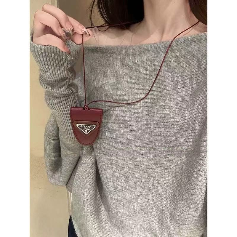 三角ロゴ メガネ ホルターネック レッド