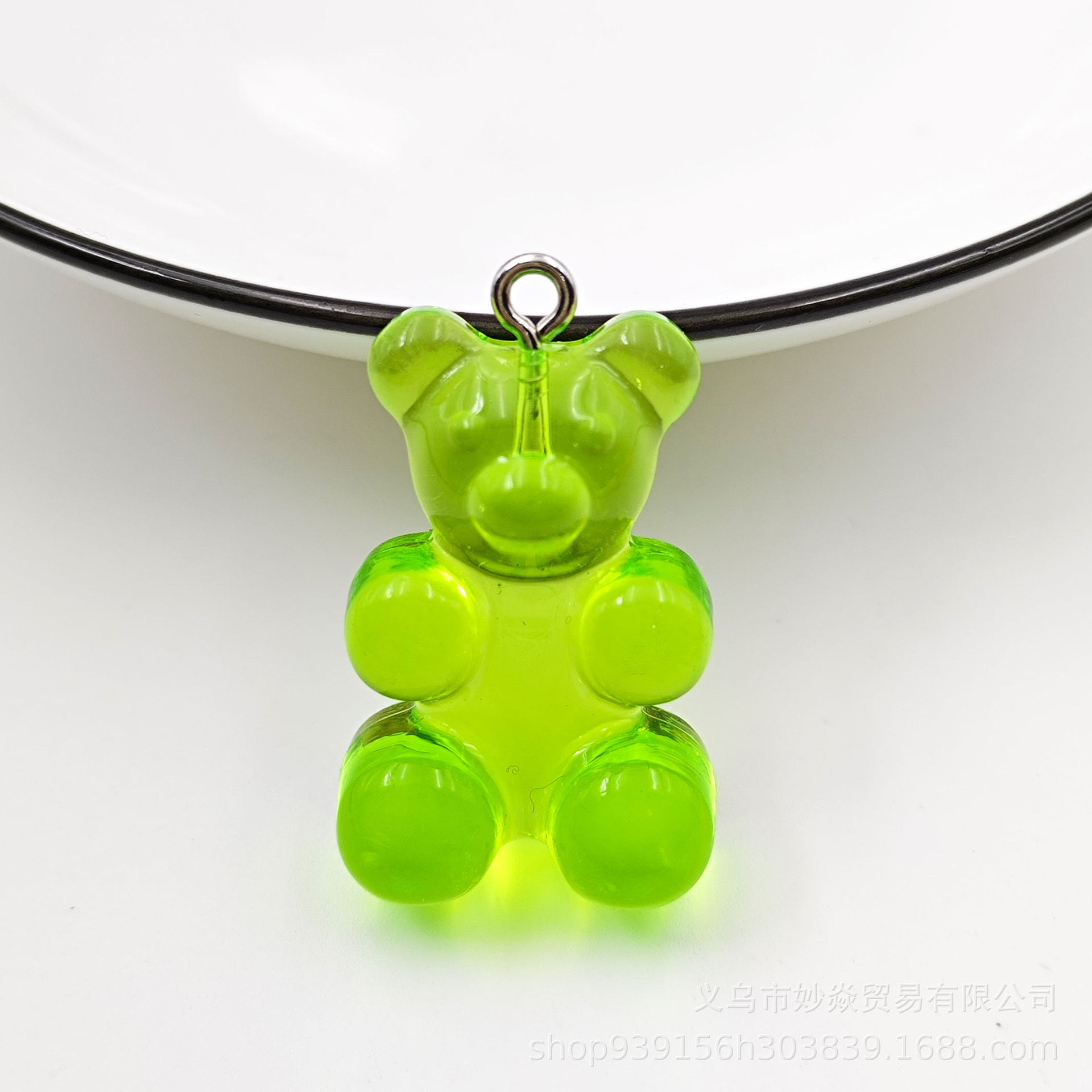 透明薄緑