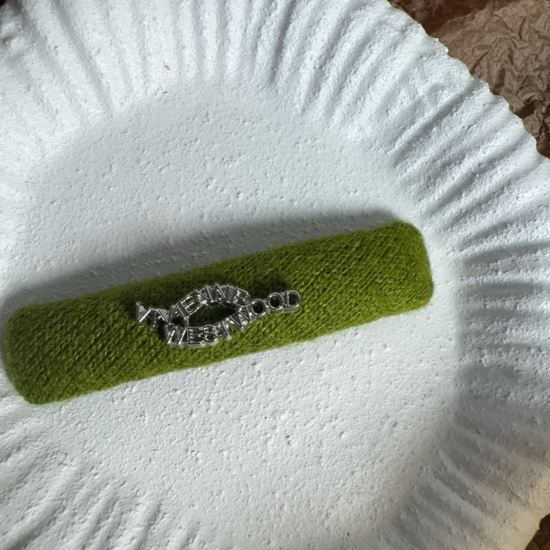 ホワイトKシルバークロスレター