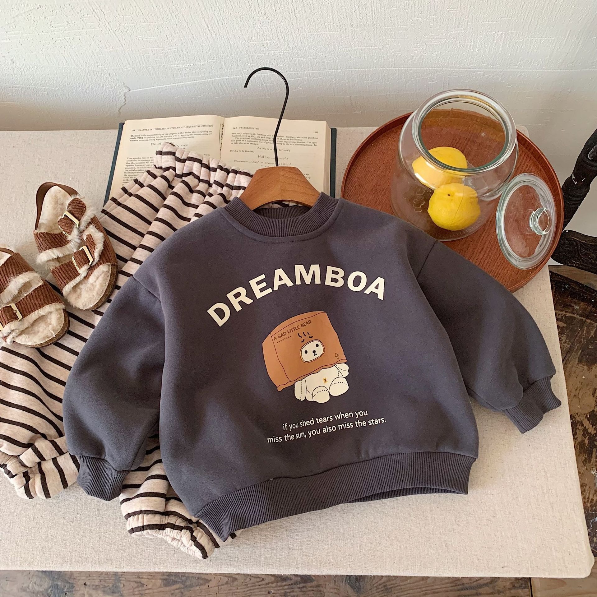 ダークグレーボックスベア