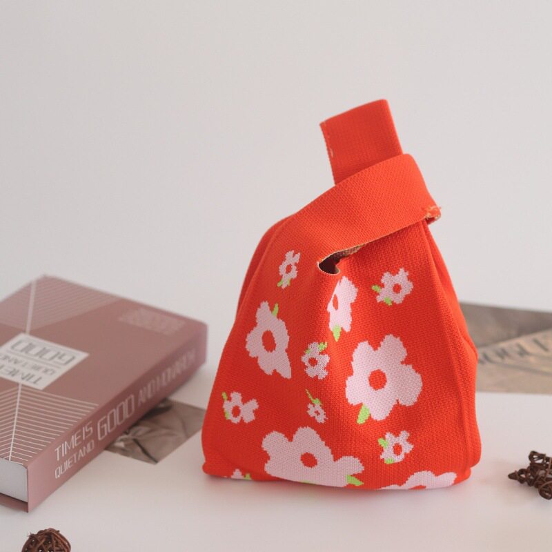 ピンクの花柄オレンジ