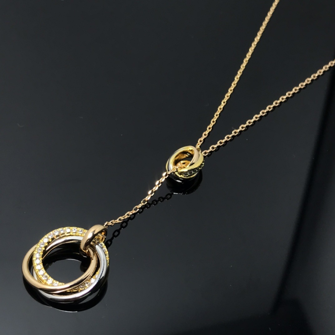 タッセルスリーリングネックレス