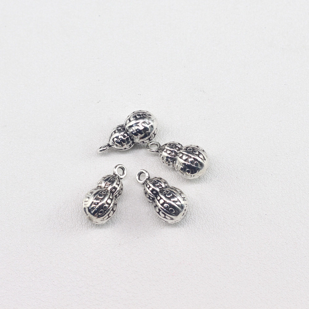 14 # ピーナッツ約15*8mm