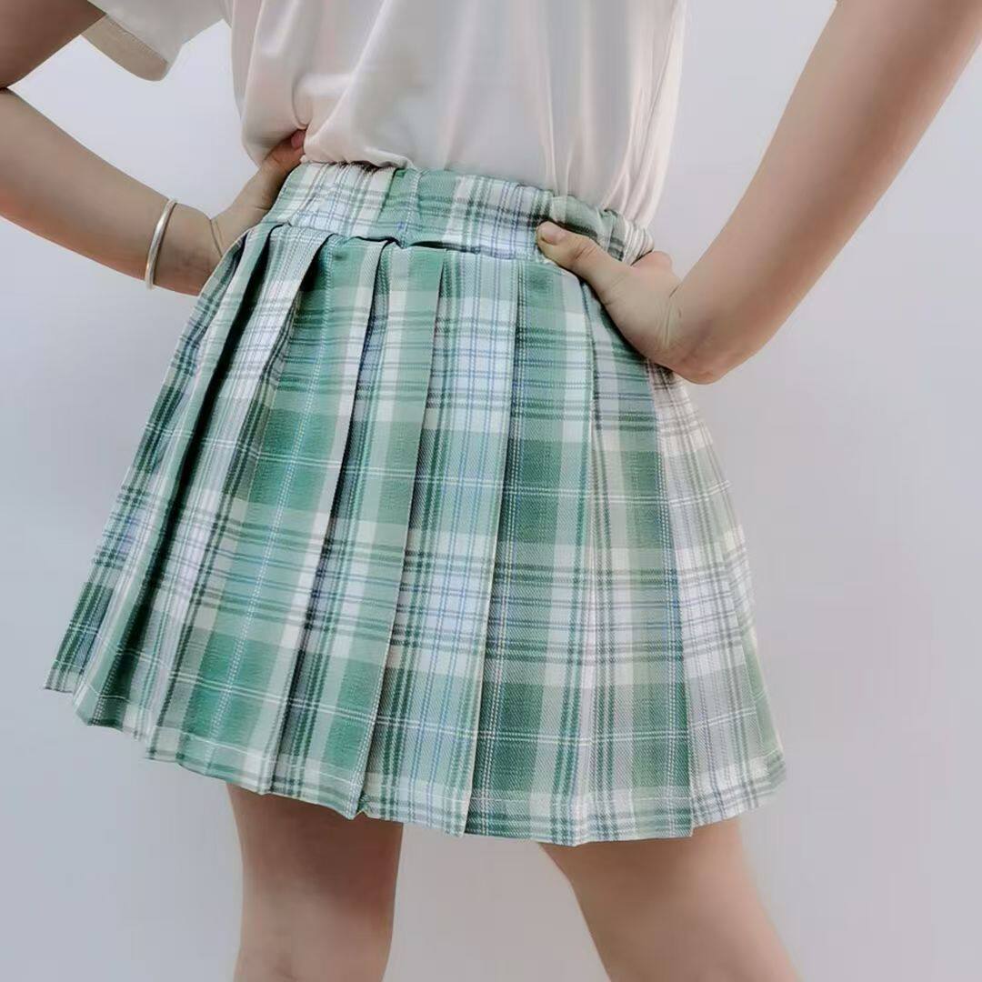 ライトグリーン