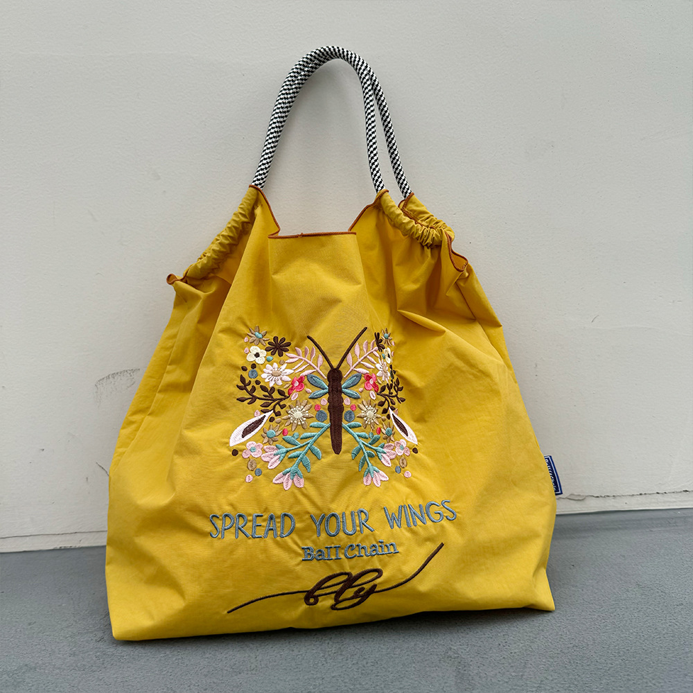 黄色い蝶の植物