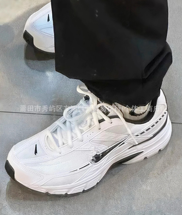 I 黒と白 394055-100