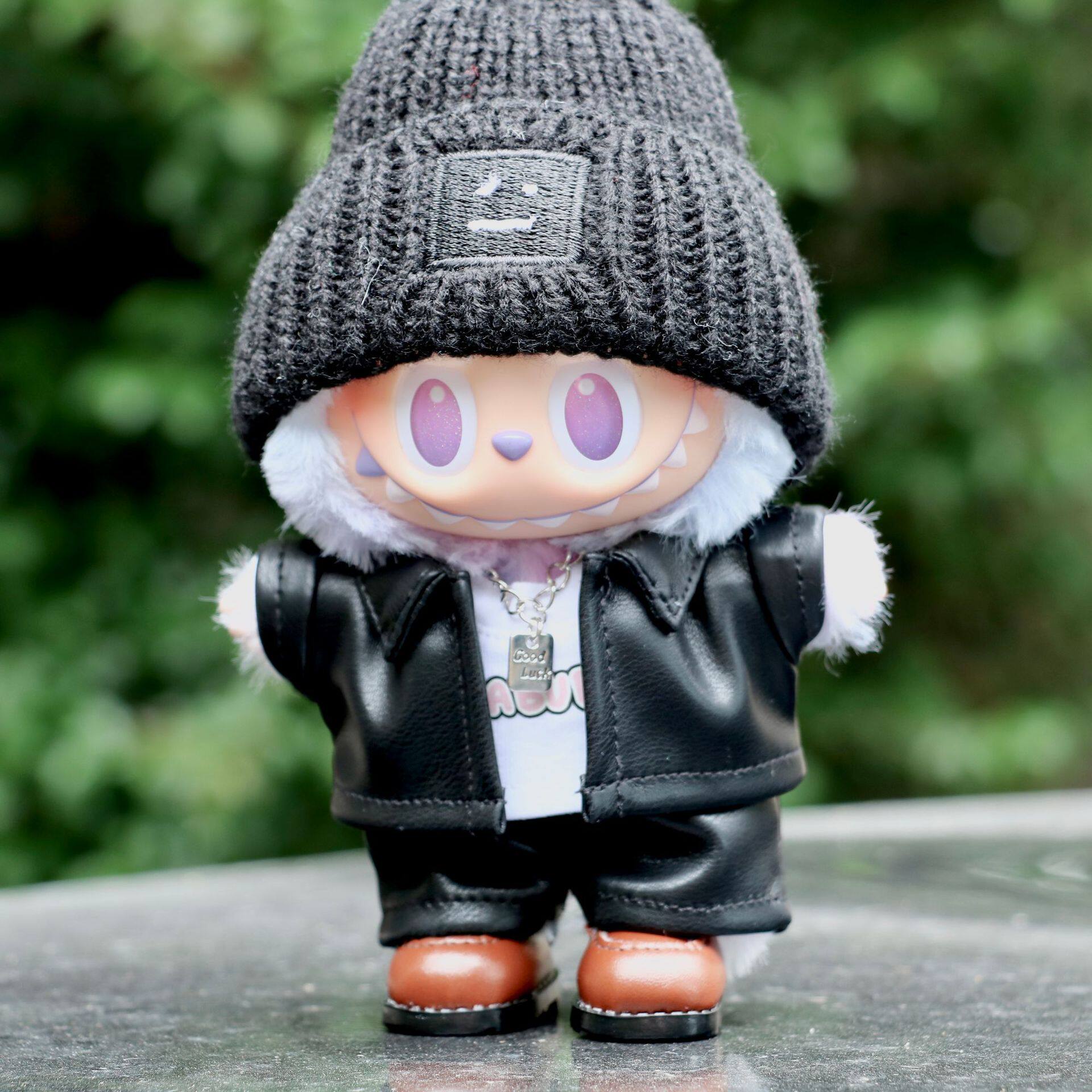 レザージャケットとレザーパンツの3点セット(レザージャケット+レザーパンツ+Tシャツ)