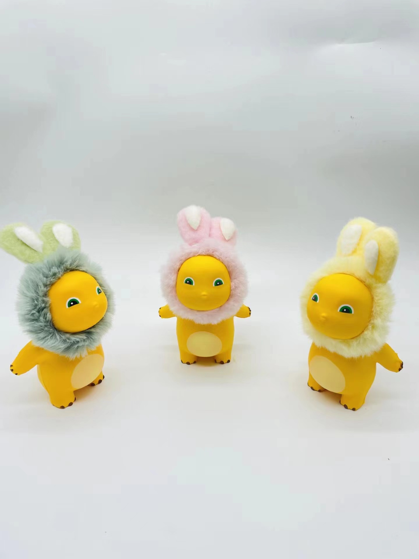 ミルクドラゴンとウサギの耳