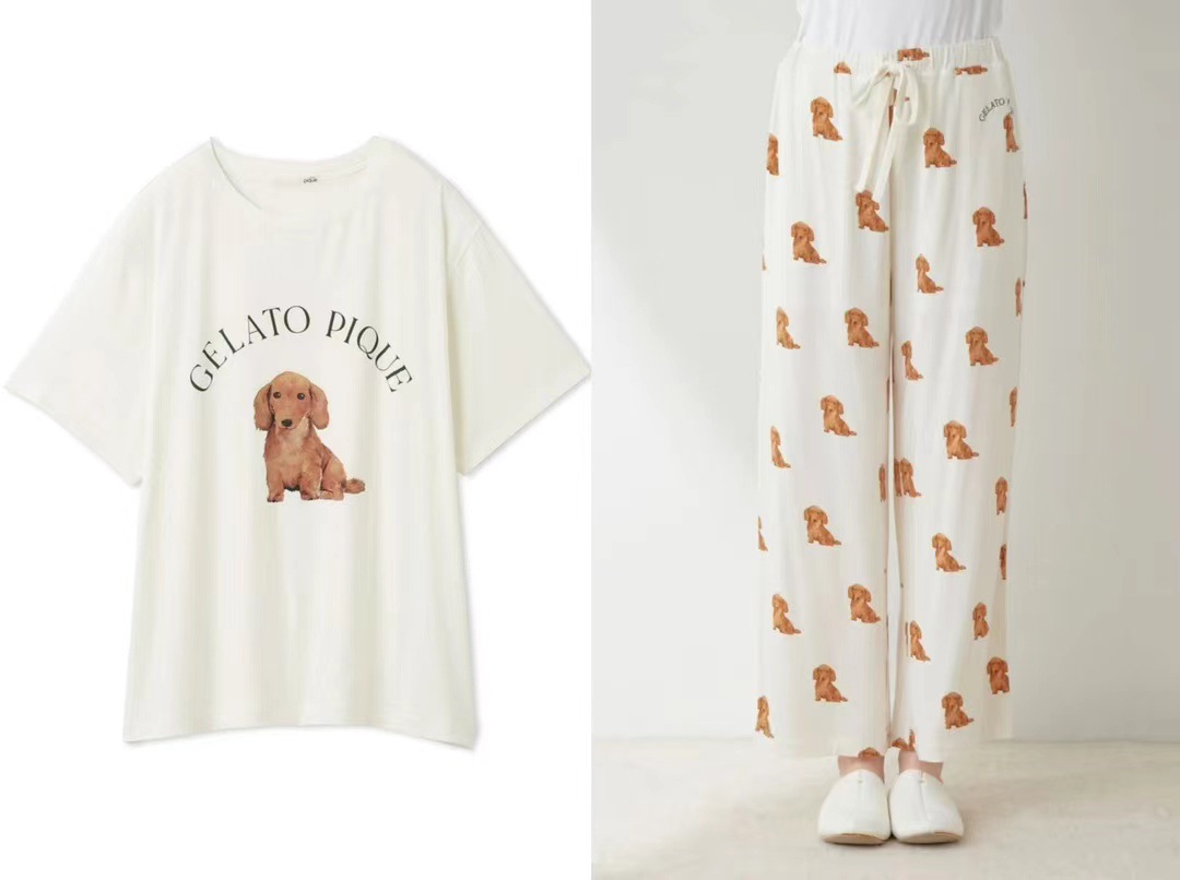 GP半袖長ズボンの白いソーセージ犬