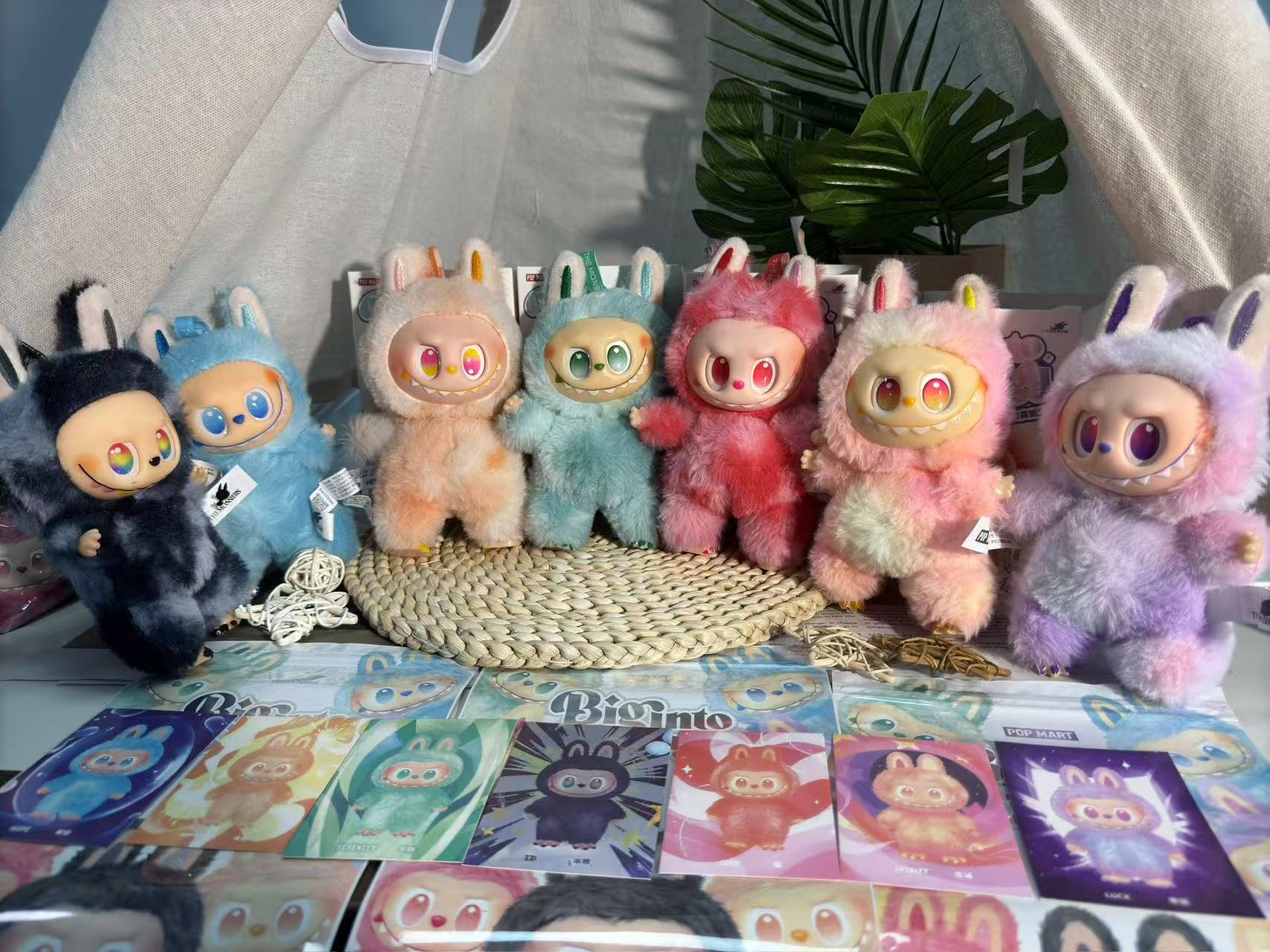 3世代のブラインドバッグ+カートン製品はランダムな色を持っています