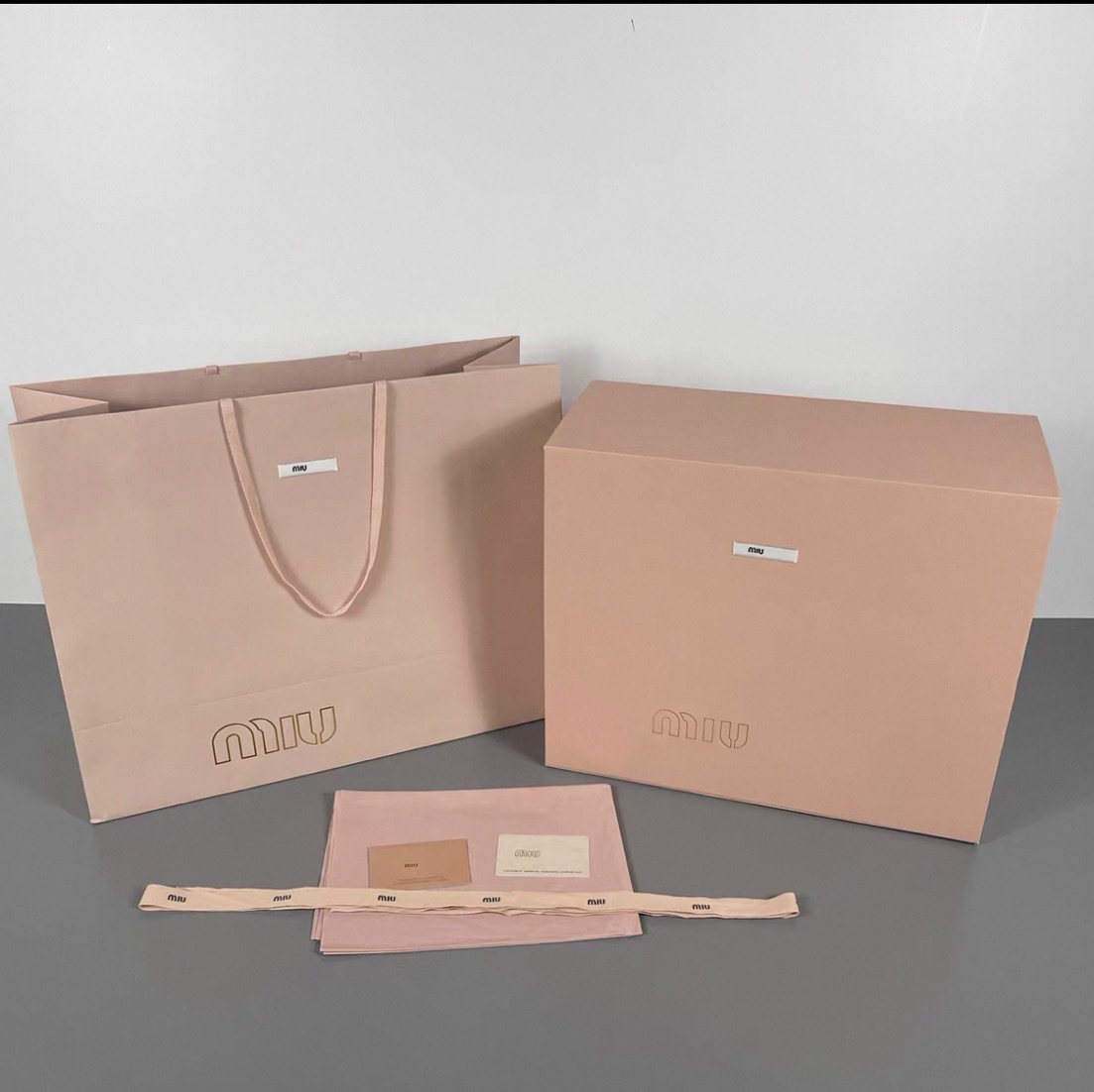 大型折りたたみボックス+紙袋+付属品 42*38*18