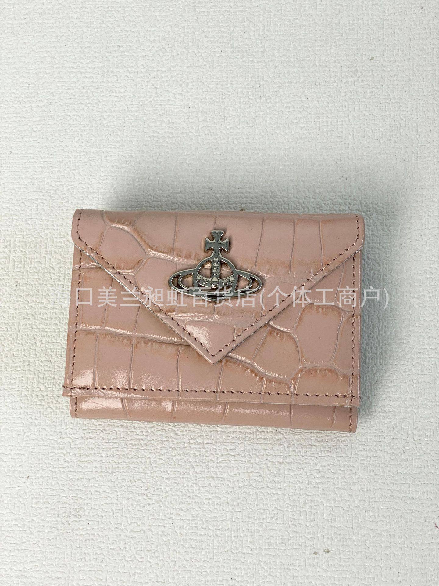 アプリコットクロコダイル柄トライアングルウォレット