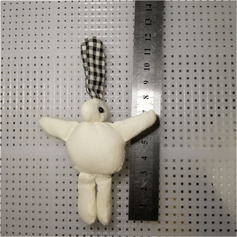 8センチの白いウサギ