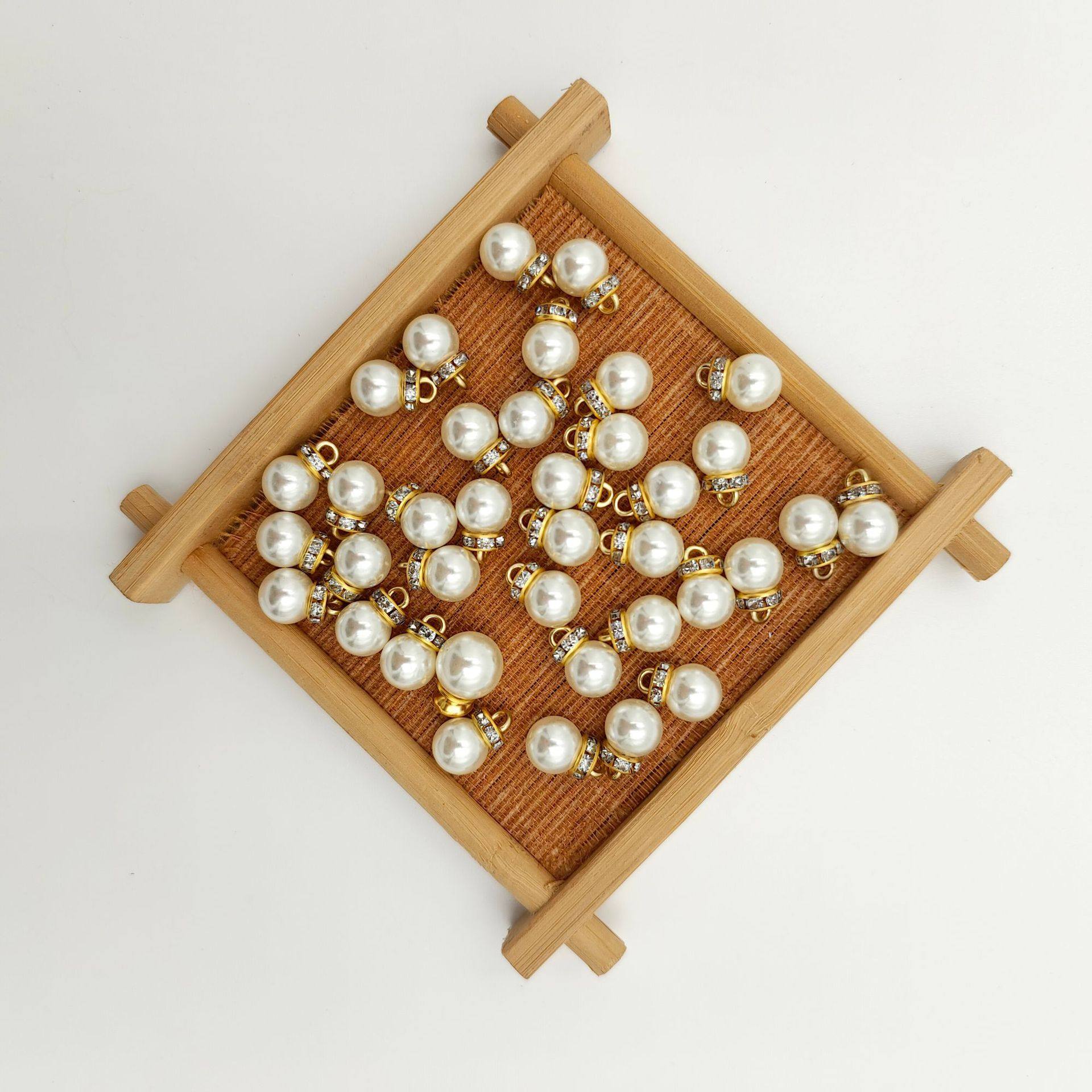 ハイグロスオフホワイト(ゴールドヘッド)