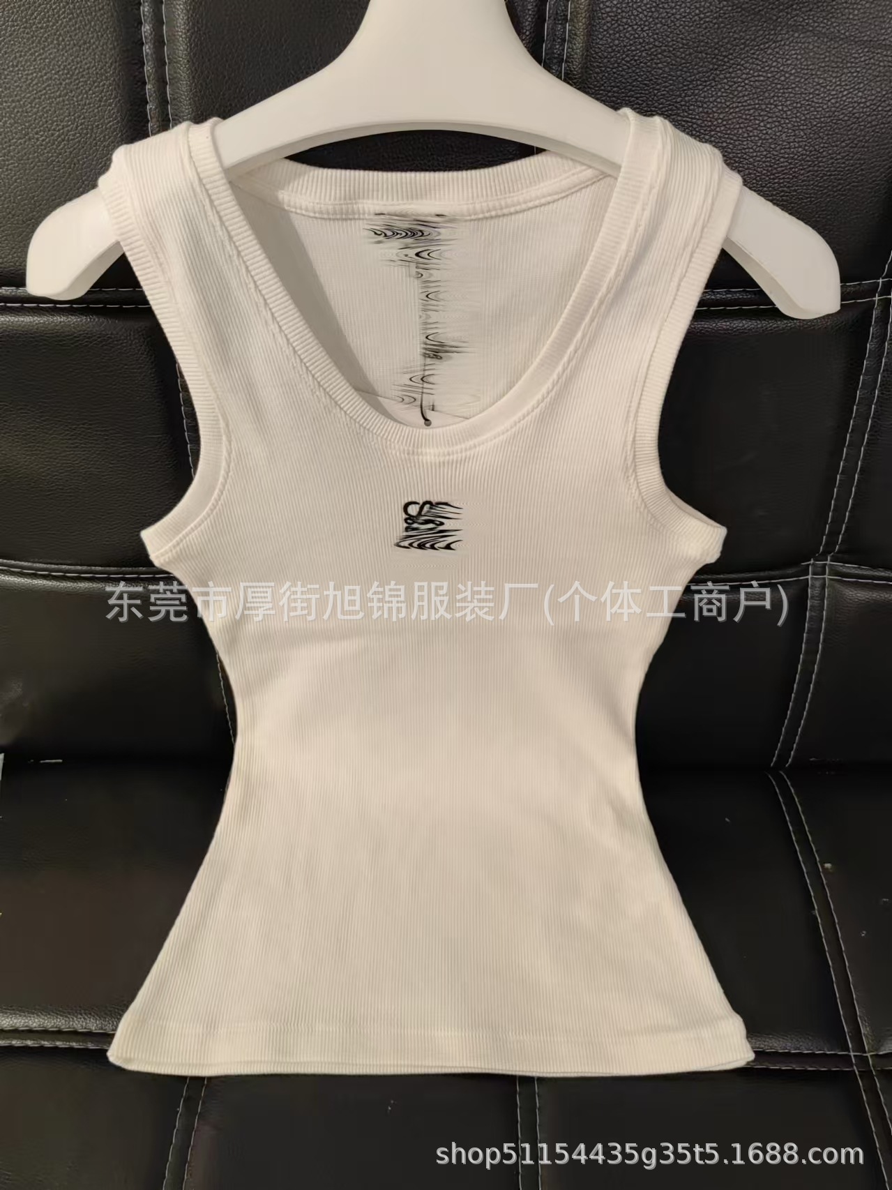 白い