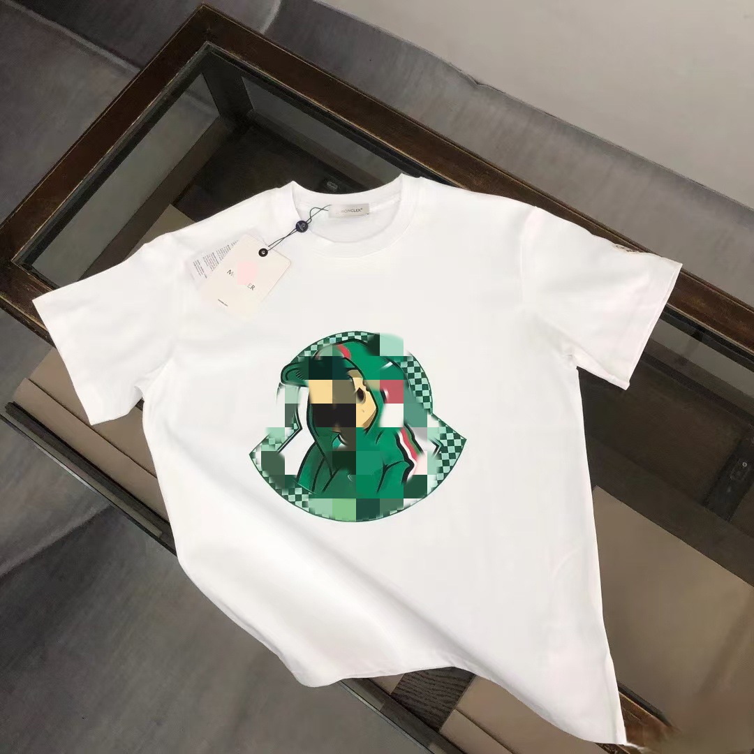 緑のキノコの男白