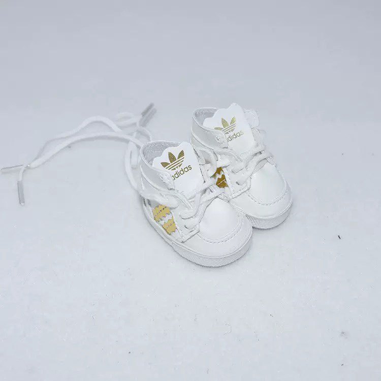 a-d プラチナシューズ