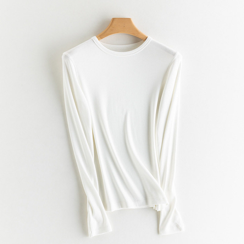 ラウンドネック ホワイト