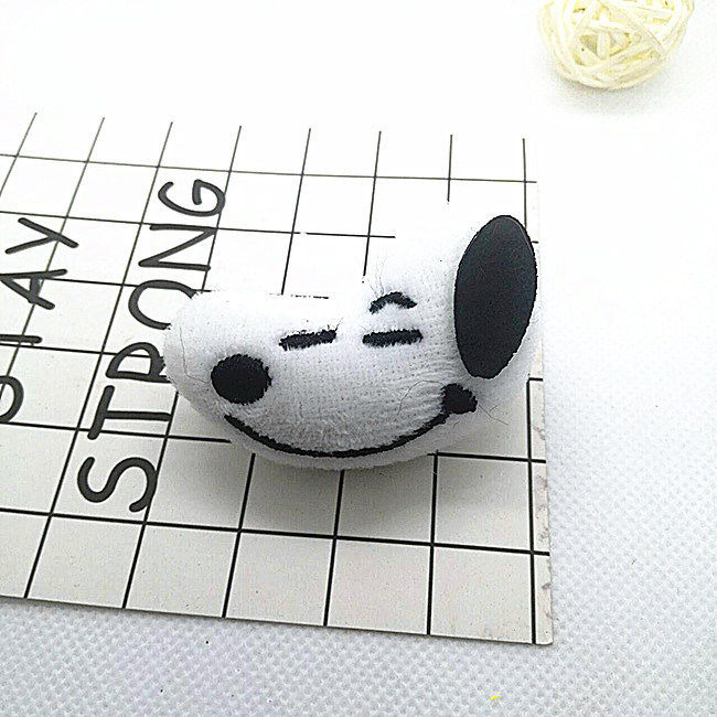 白い犬の頭【ブローチ】