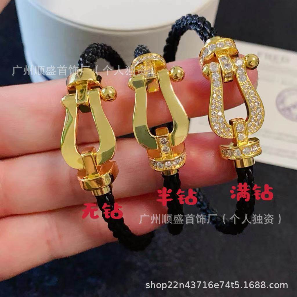 Lサイズ - 黒ロープ - ゴールドカラー - ダイヤモンドがいっぱい