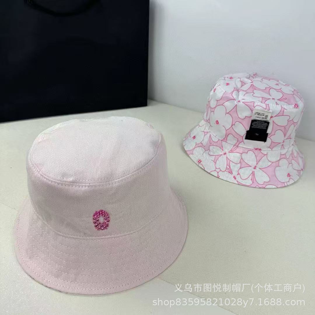 ピンク