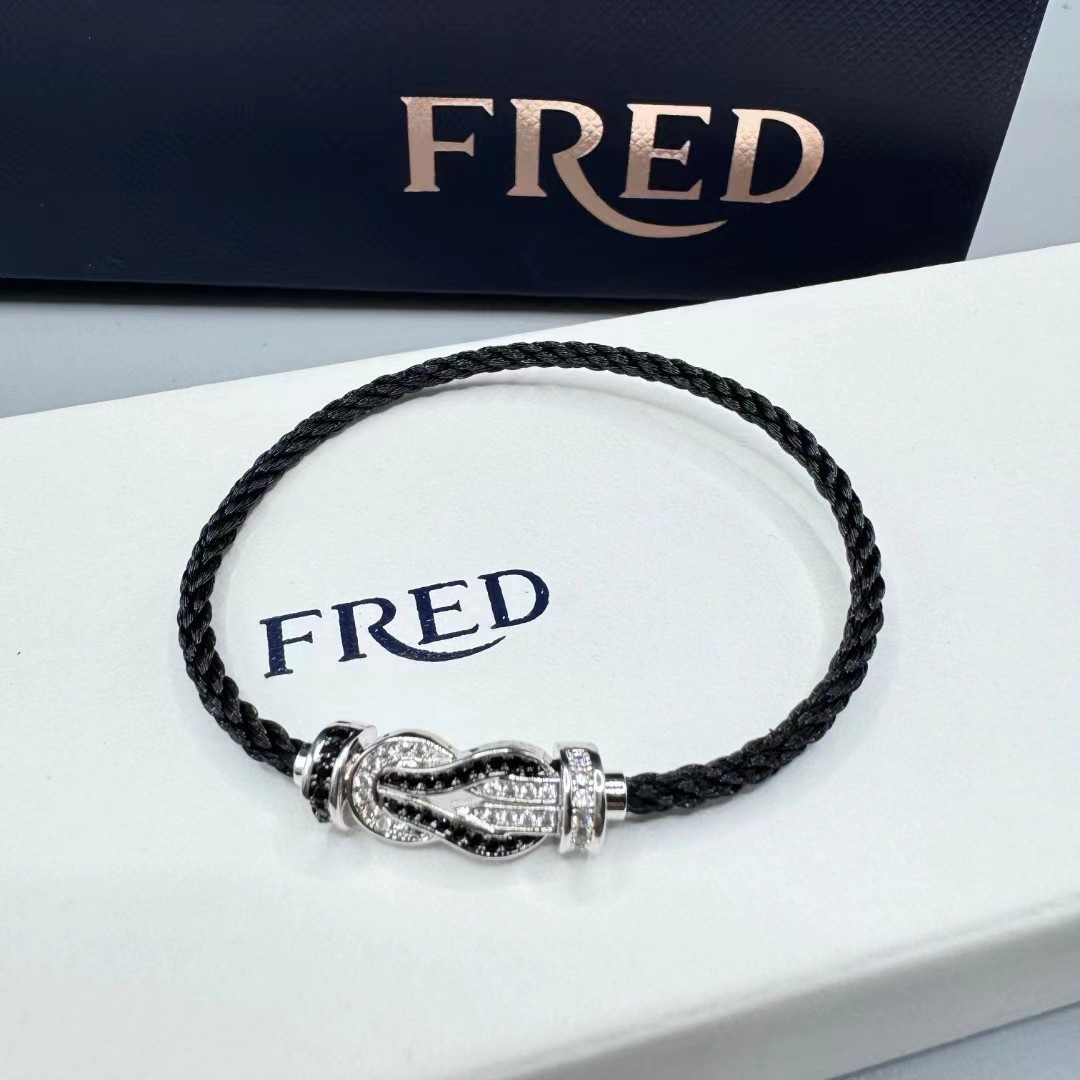 ミディアム 8 の字バックル プラチナ パンダ ブラック ロープ