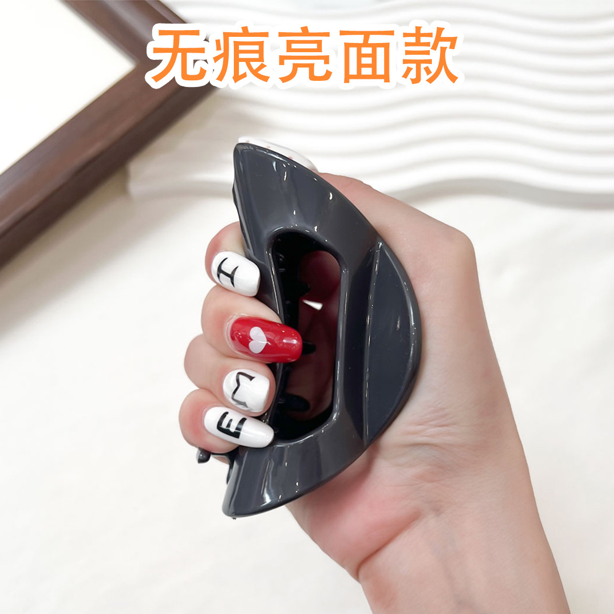 シームレスな光沢のあるスタイル - グレーの三角形