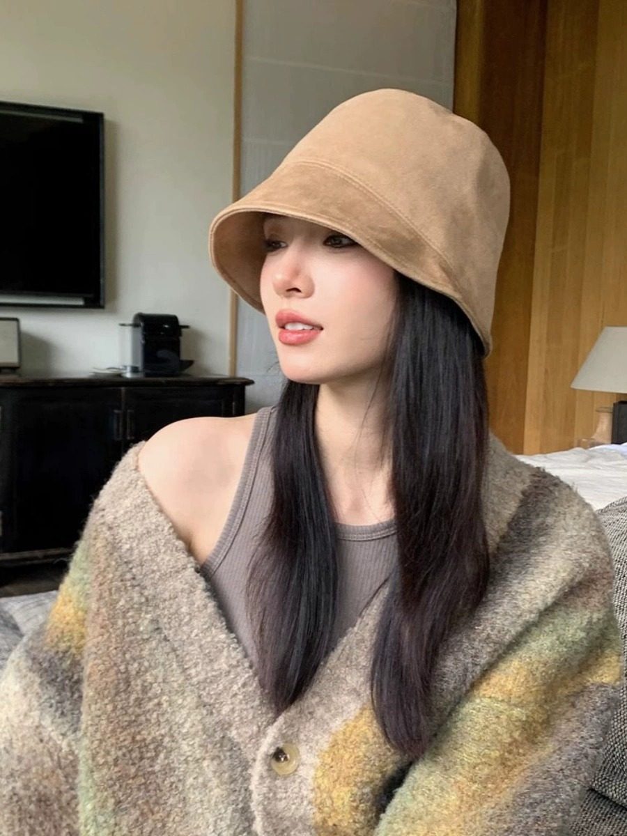 カーキ[スエード]