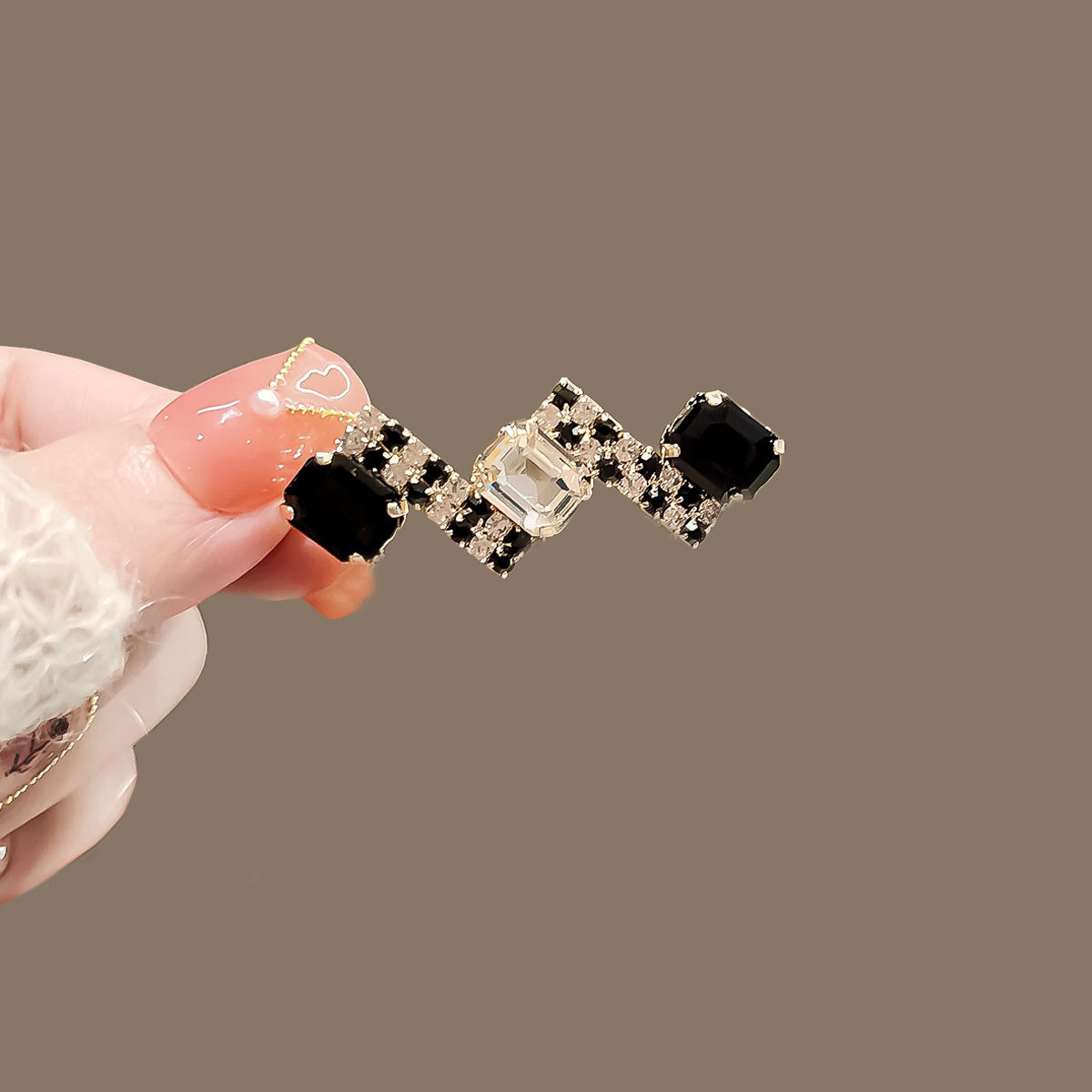 324号白黒グリッド