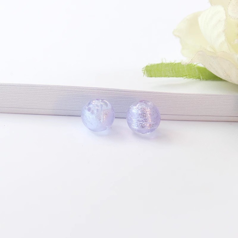ライトパープルのダブルホールシルバーフォイルエッセンシャルオイルビーズ
