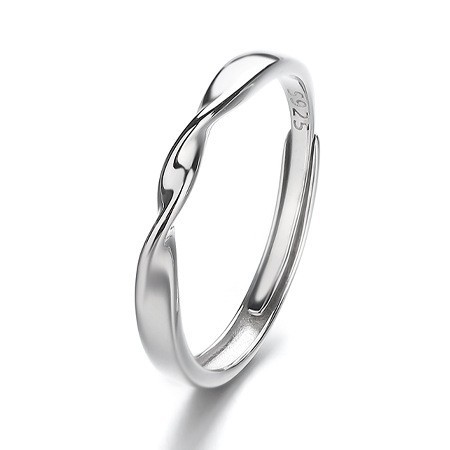 男性リングの開口部は調節可能である